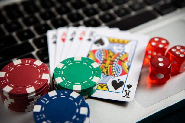 fantasi platform showing live casino tables, sportsbook markets, and slots integrated into one interface