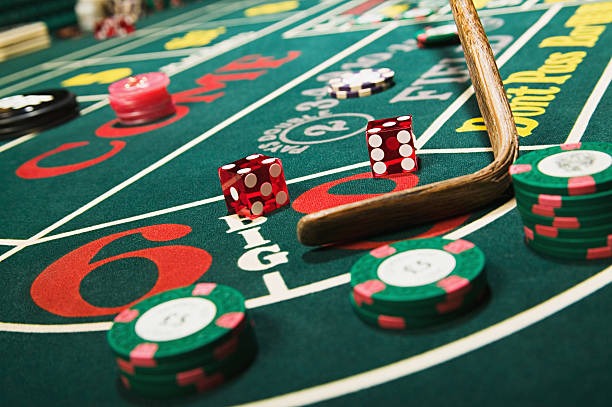 Mobile phone displaying live roulette table with HD studio feed